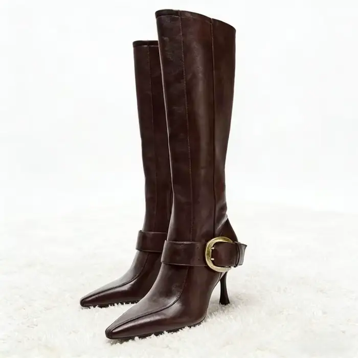 Bottes rétro marron en cuir souple pour femmes, bottes de luxe avec boucle en métal, décoration de s