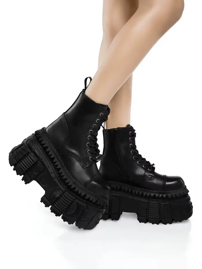 Bottes de chevalier à lacets et talons super hauts pour femmes
