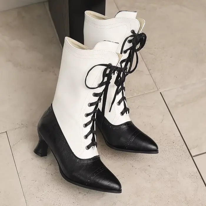 Bottes victoriennes, chaussures de sorcière