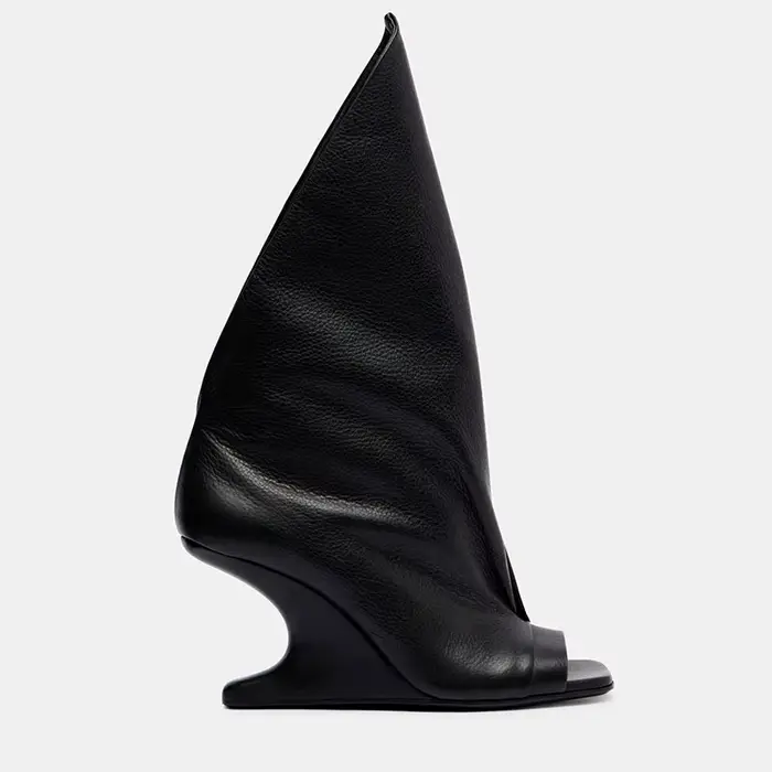Bottes hautes à talon compensé et bout ouvert noires 2026, design sculptural ondulé au niveau du mol