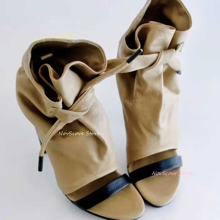 Sandales bottines à talons aiguilles et lacets