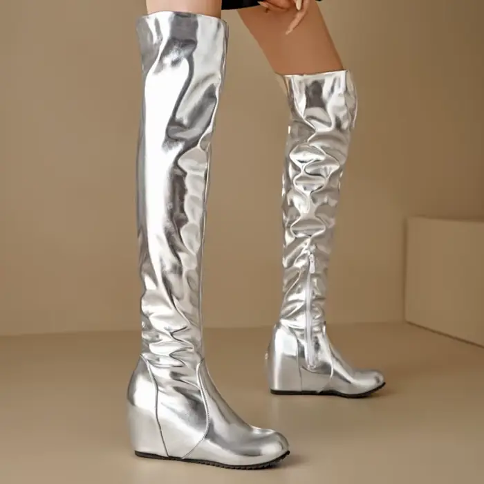 Bottes longues au-dessus du genou pour femmes