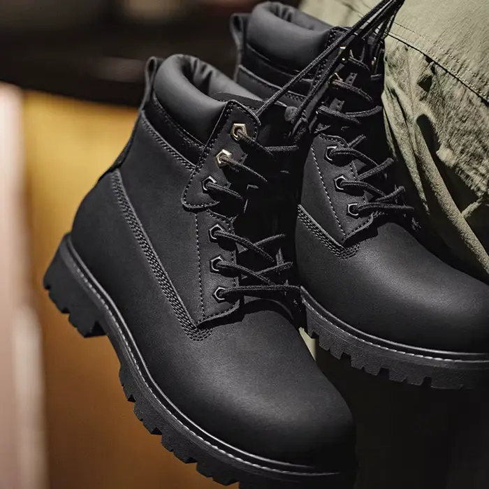 Maden Bottes noires polyvalentes pour hommes Doublure en peluche Chaussures chaudes Bottes de travai