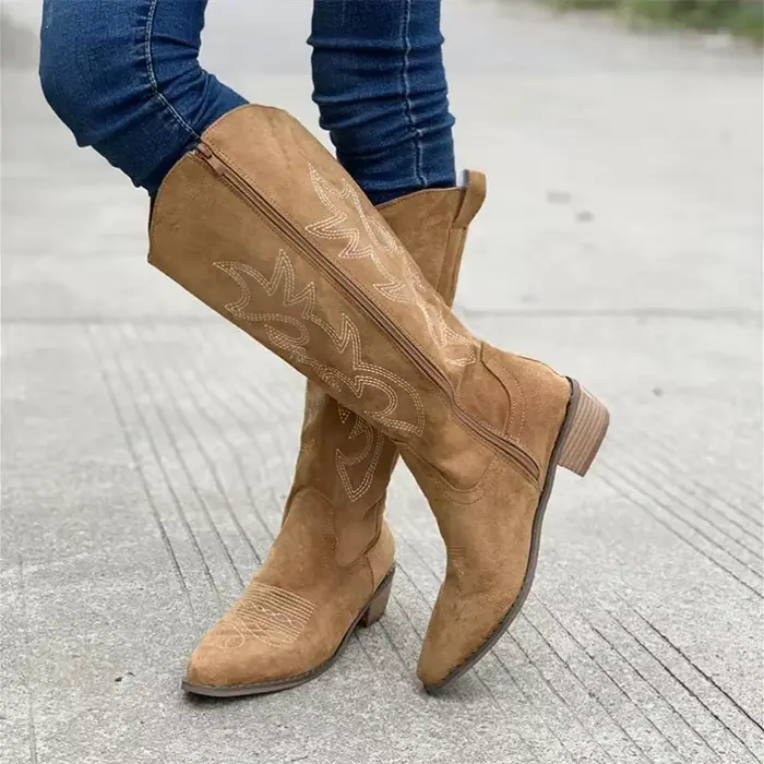 Bottes de cowboy western brodées pour femmes en cuir nubuck PU haute de genou à talon carré pour femmes occassions spéciales printemps automne