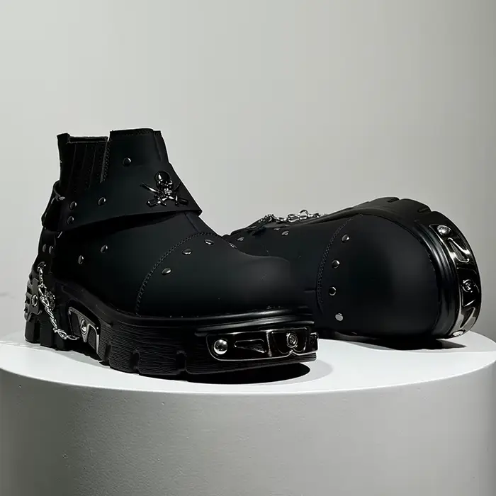 Nouvelles Bottes Noires Homme Style Rock Punk Métal Patchwork – Chaussures Décontractées Tendance à Talon Rehaussant et Coupe Basse