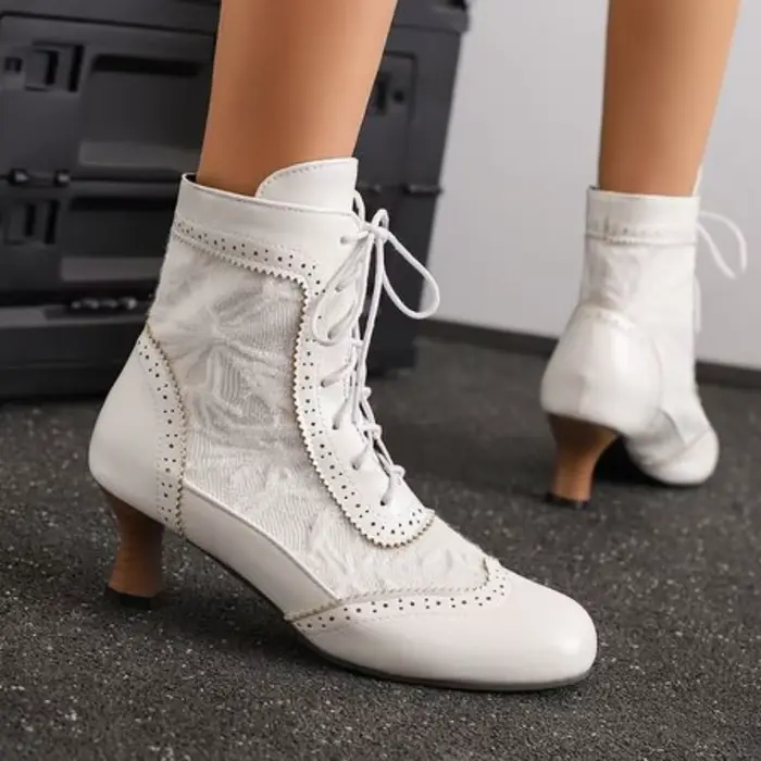 2025 hiver nouvelle mode victorienne bout pointu bottines pour femmes dentelle couture Punk à lacets talon bas grande taille chaussures