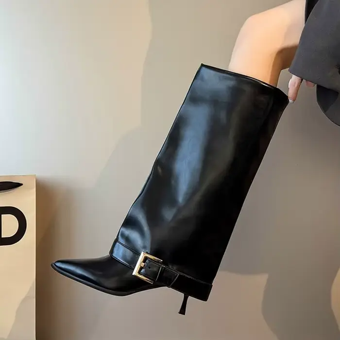 Pantalon feuille bottes femmes romaines modernes pour automne hiver 2025 haute cheville talons fins élégantes à offrir ocassions spéciales