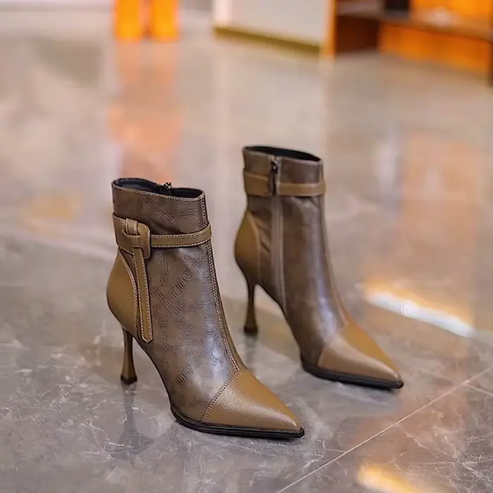 Mode française côté fermeture éclair bout pointu bottes à talons aiguilles automne hiver
