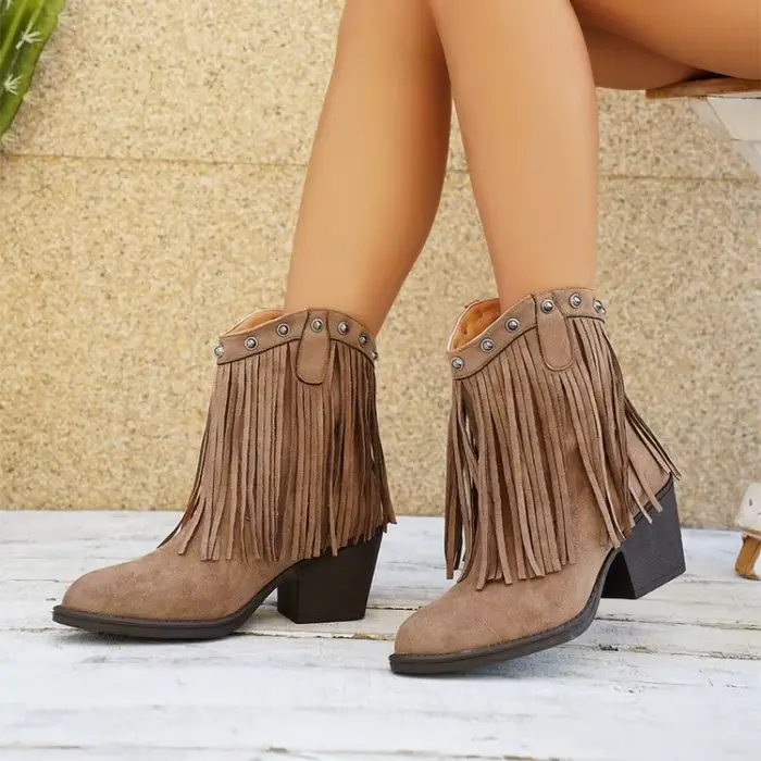 Nouvelles bottes à pampilles