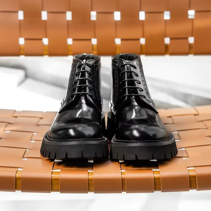 Bottes en cuir véritable pour homme confortables et élégantes hautes qualités ocasions spéciales et activités de plein air