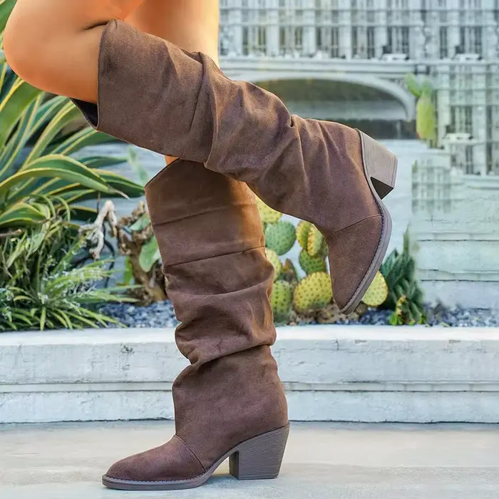 Bottes empilables élégantes à talons carrés