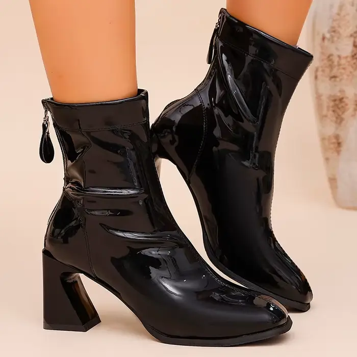 Bottines à talons hauts en cuir verni noir pour femme, collection automne 2026, à bout pointu, talon