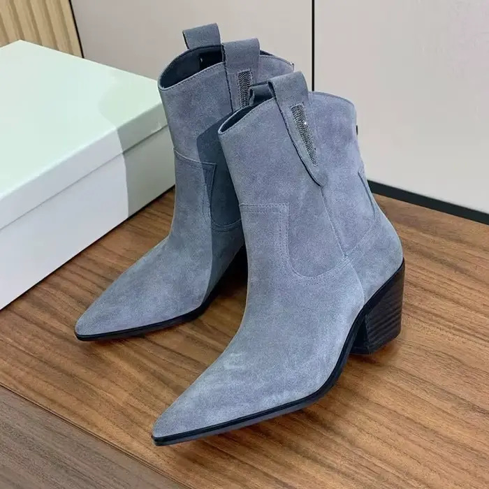 Femmes talon épais bottes courtes en cuir véritable bout pointu chaîne perle décor cheville Botas dames automne