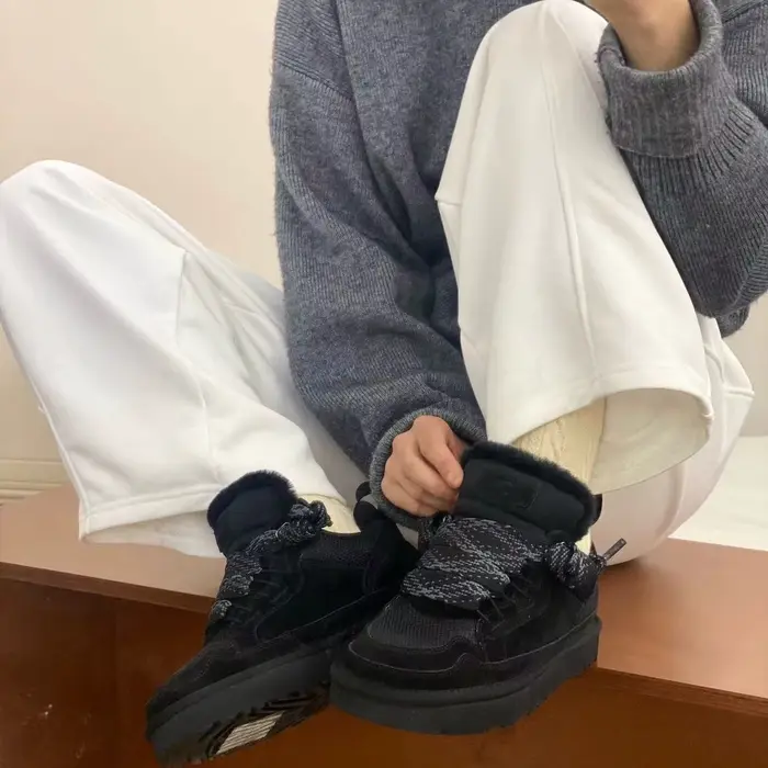 Bottes de neige classiques épaisses pour femmes et hommes