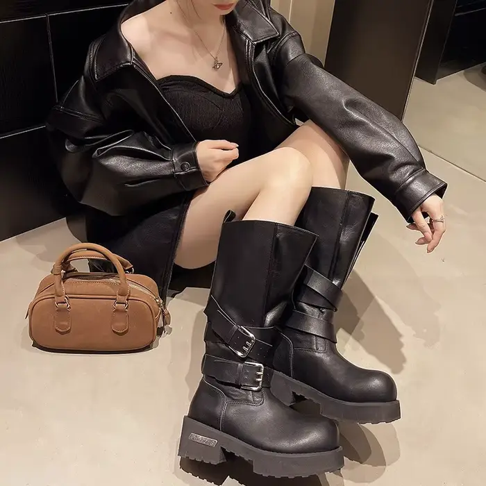 Haute qualité femmes plate-forme bottes mode Punk ceinture boucle semelle épaisse moto