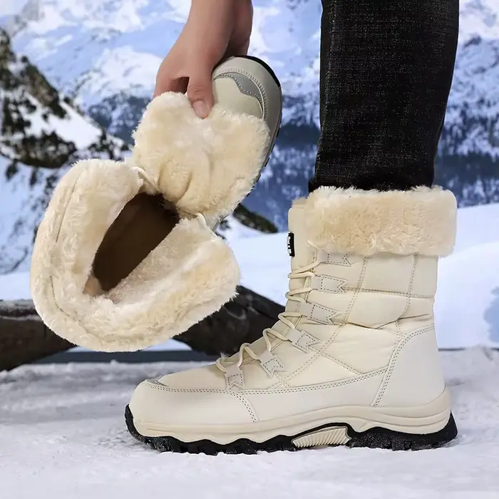 Bottes de neige mi-mollet doublées en fourrure crème pour femmes