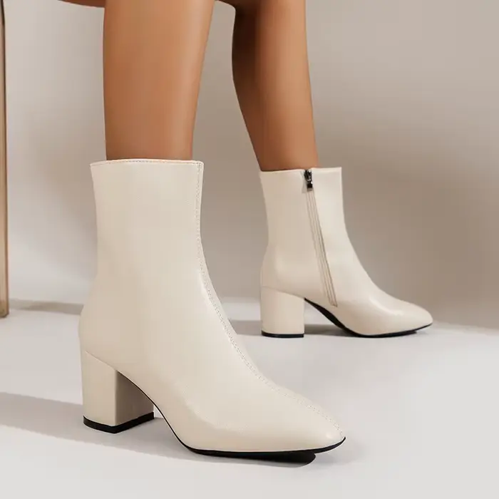 Bottes courtes pointues à talon moyen pour femmes