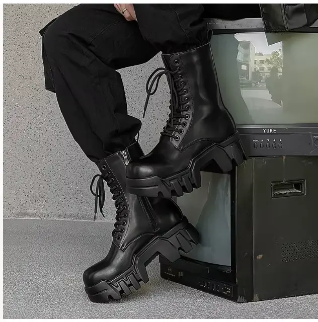 2025 nouvelle plate-forme de mode femmes rétro punk outillage couple dark rock locomotive bottes chaussures