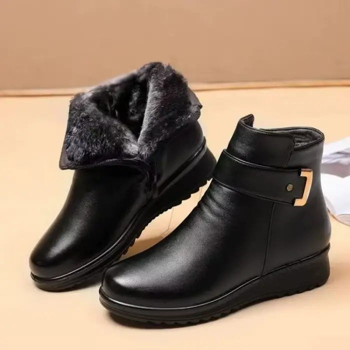 Bottines de neige plates pour femmes, chaussures d'hiver en coton avec fermeture éclair latérale, confortables et élégantes pour les journées de neige et les promenades en forêt