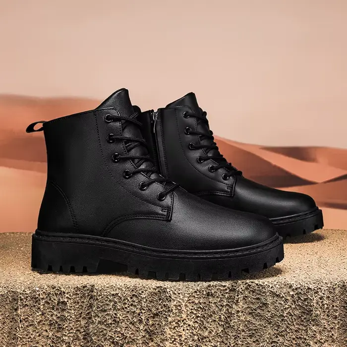 Bottes Chelsea classiques pour homme en PVC avec semelle en caoutchouc et doublure en cuir artificiel pour printemps et automne occasions spéciales