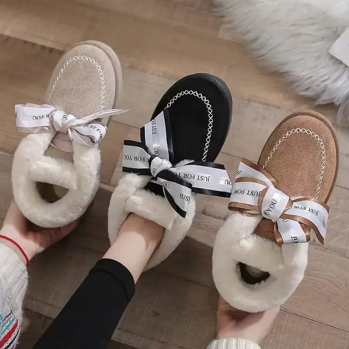 Chaud épais chaud fourrure bottes de neige femme hiver 2025 chaussons chaussure chaussures plate-forme basse élastique rembourré chaussures pour femmes en vente plat