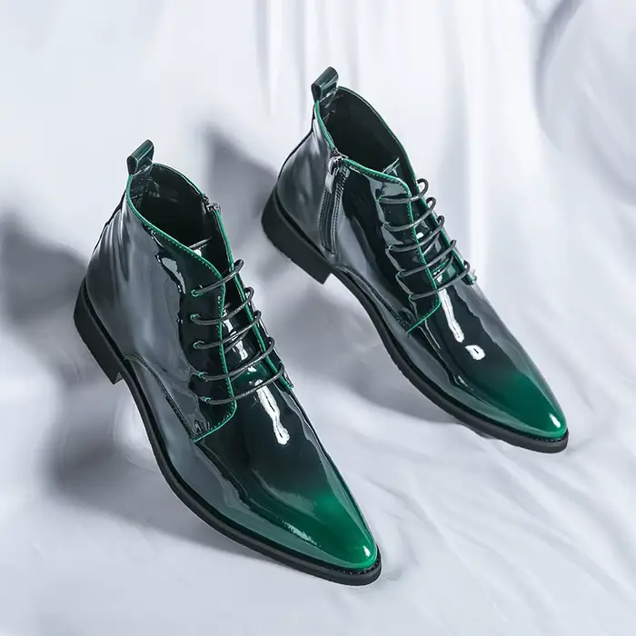 Bottes en cuir brillant pour hommes, haute cheville, bout rond, talons plats, violet, rouge, vert, pour occasions formelles et événements spéciaux