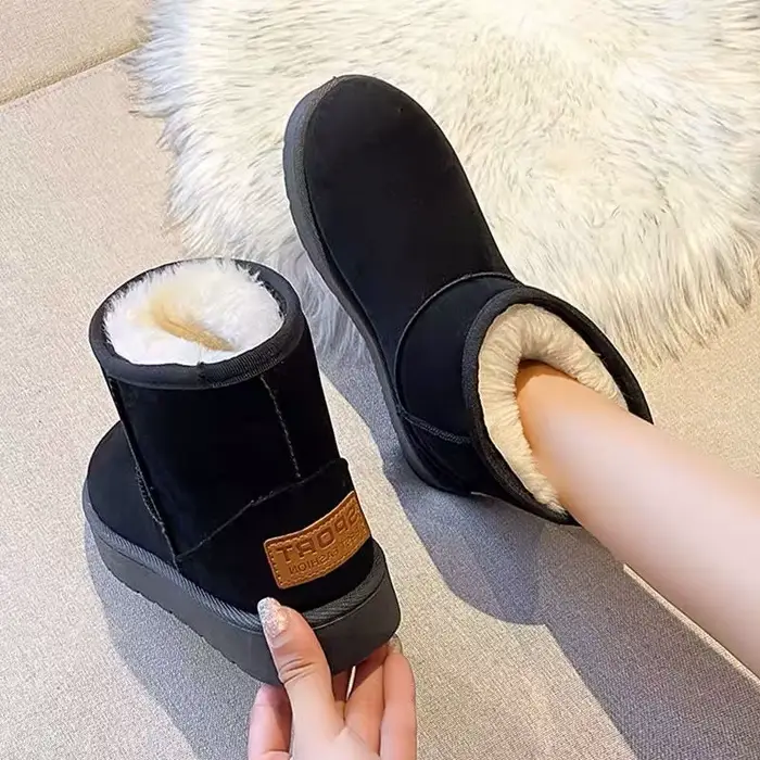 Bottes courtes fourrées pour femmes en polaire et caoutchouc, élégantes et confortables pour l'hiver, occasions spéciales, tendance coréenne