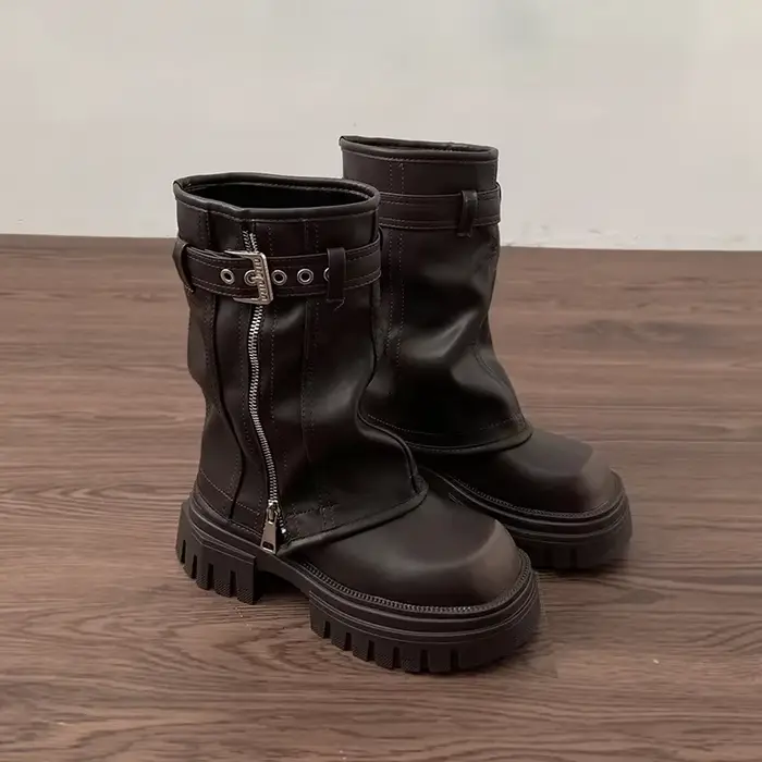 Hiver femmes Biker bottes mode ceinture boucle dames élégant plate-forme appartements chaussons cour