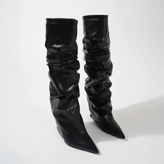 Bottes hautes plissées en cuir noir pour femmes, chaussures à semelles compensées, Sexy, à bout poin