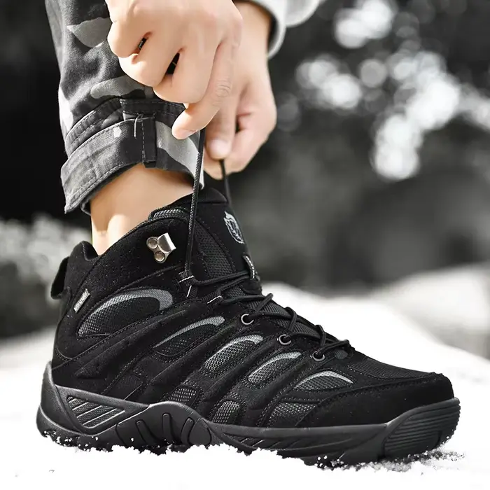 Bottes d'escalade 2025 : Nouvelles bottes de luxe, bottes militaires d'extérieur, chaussures de rand