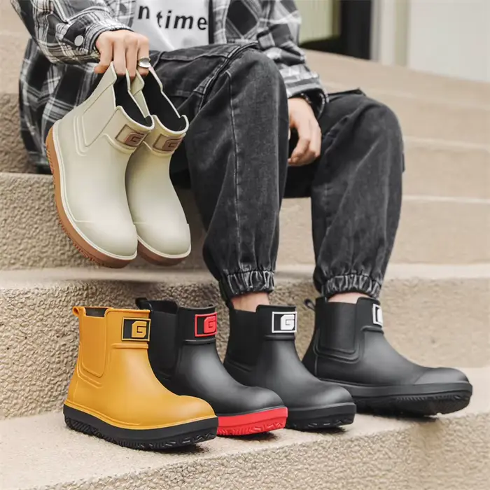 Bottes de pluie hautes en PVC avec doublure en fourrure artificielle pour homme et femme occasions pluvieuses et randonnées