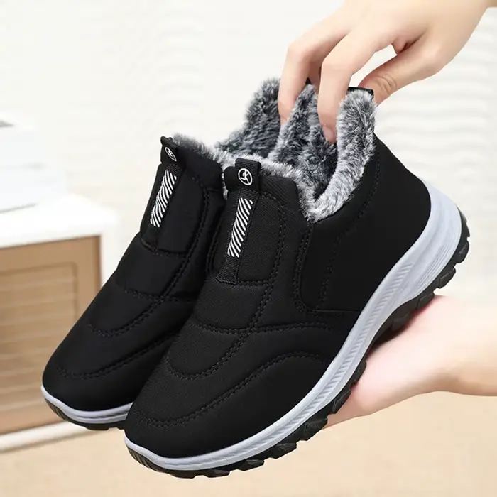 Bottes de neige féminines en coton pour randonnée et plein air hivernal, confortables et antidérapantes, pour les aventurières et les exploratrices