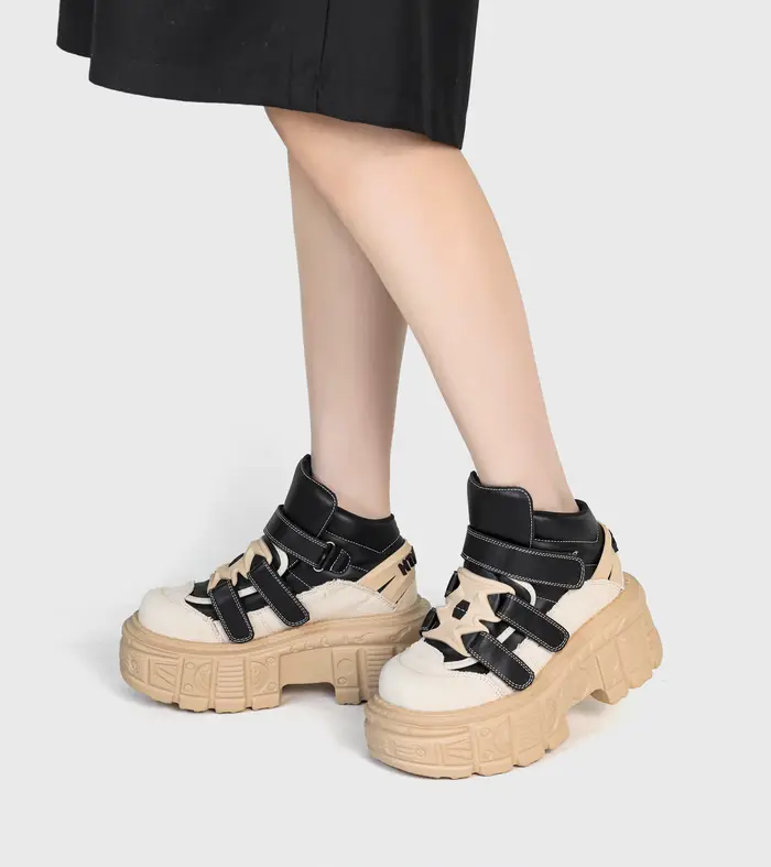 Gothique cheville Rock bottes 2026 nouveau Style Punk femmes chaussures à lacets talon hauteur 6CM plate-forme