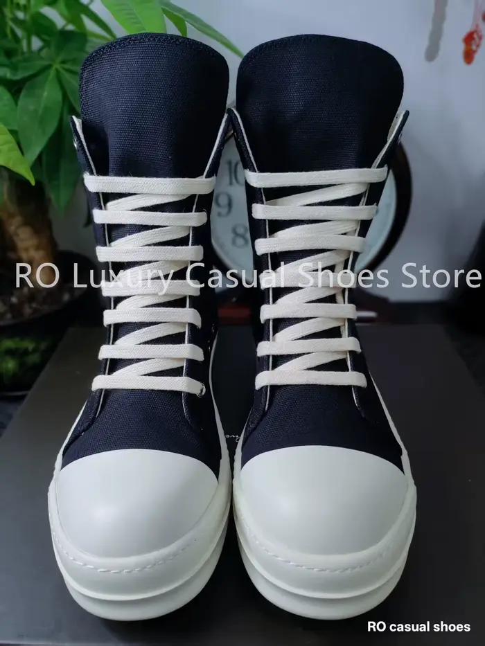 Bottes en toile noires au design classique Ro