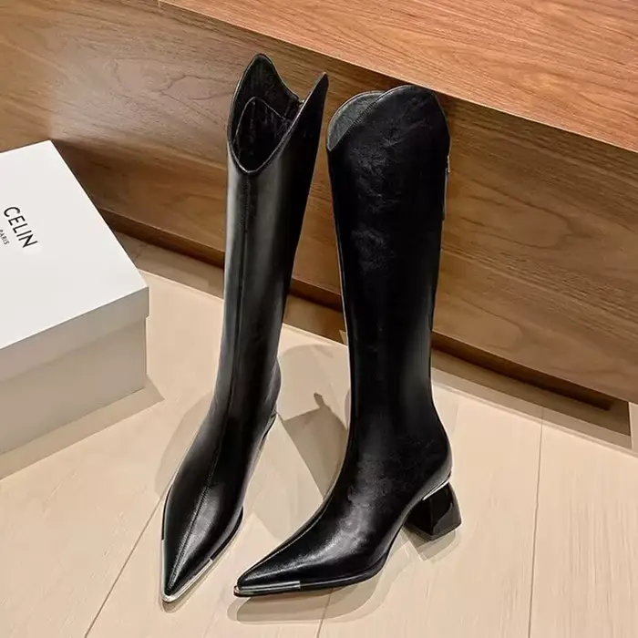 Femmes fourrure bottes hautes Sexy bout pointu talons hauts chaussures Zip bottes de neige 2025 hive