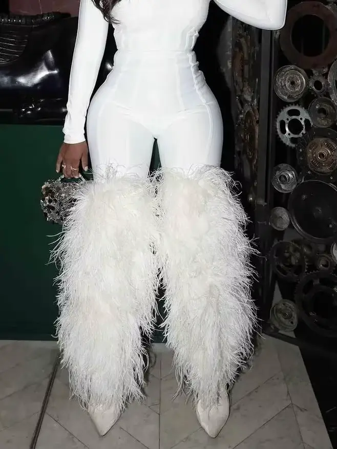 2025 hiver noir Sexy dames défilé bottes de fourrure mode rue modèle fourrure douce genou-haute bott