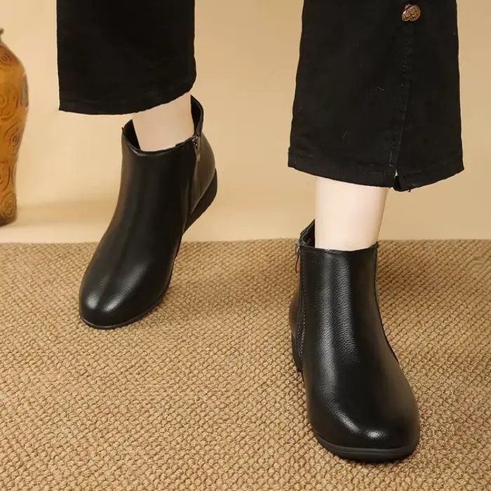 Bottines en cuir à bout rond pour femme
