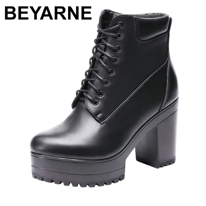 Bottes de combat gothiques Beyarne avec talon carré et plateforme pour femmes, bottes de moto et chaussures de combat pour femmes, bottes hautes avec fermeture à lacets et liaison croisée, style gothique pour femmes