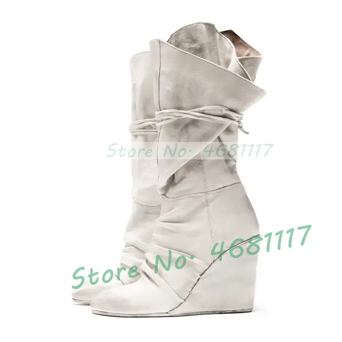 Bottes compensées blanches plissées en cuir grainé pour femmes, bout rond, lacets croisés, tendance, polyvalentes pour ville, soirée et extérieur