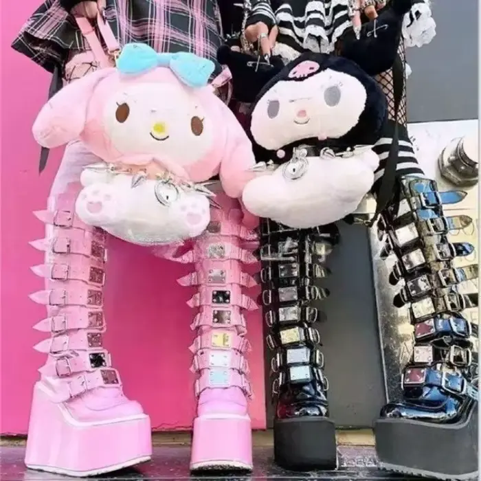 2025 nouvelles bottes de Cosplay d'halloween pour femmes chaussures gothiques plate-forme genou haute Punk noir Sexy