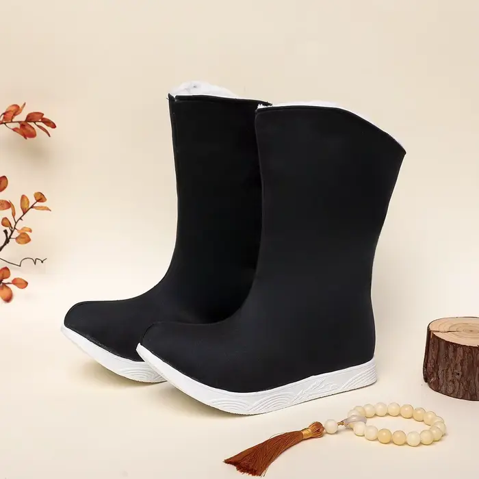 Bottes Hanfu noires en satin à talon plat confortables pour costumes d'époque