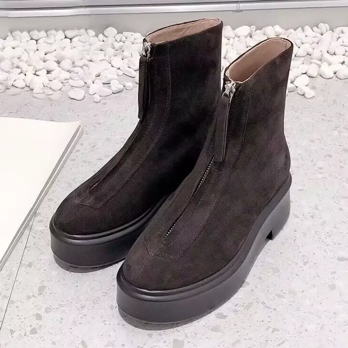 Bottines courtes à semelle plate et épaisse pour femme