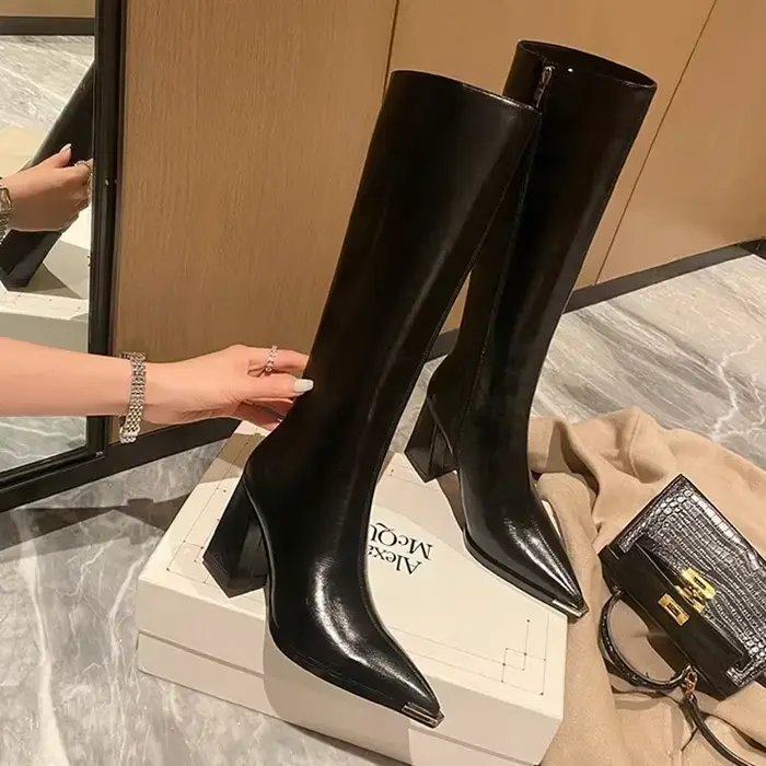 Bout pointu femmes bottes hautes mode fermetures éclair latérales chaussons longs dames élégant fête chaussures à