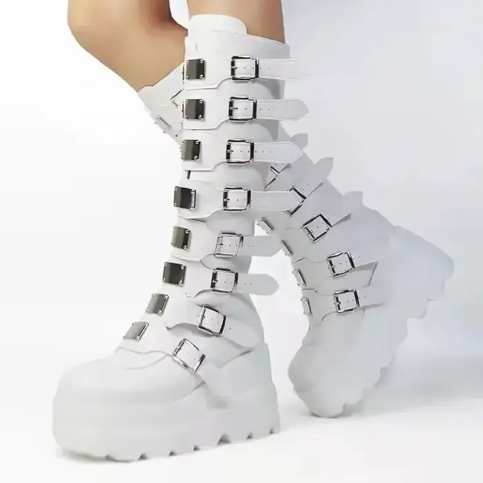 Bottes hautes gothiques à plateforme