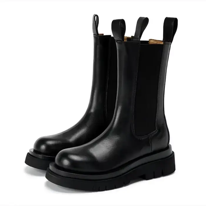 Bottines en cuir noir pour femme