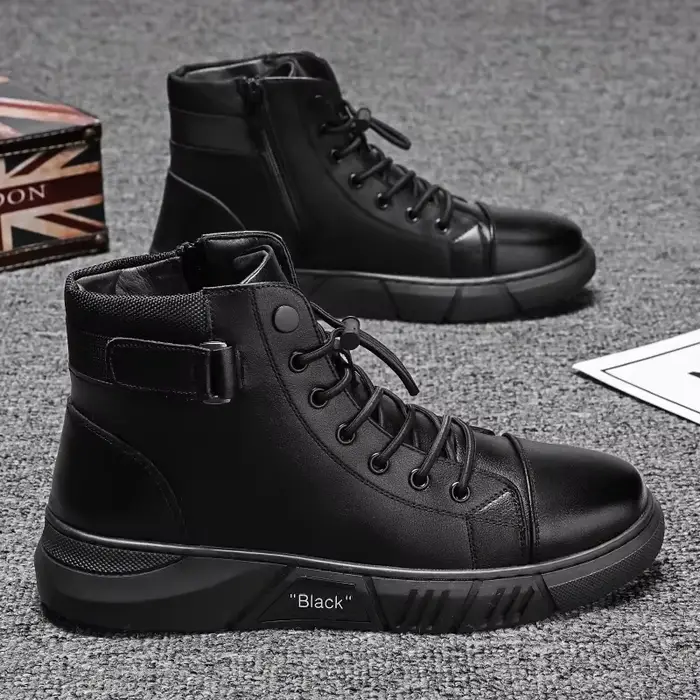 Bottes de moto montantes pour hommes 2026 – Nouvelles bottes de luxe en cuir noir imperméables pour 