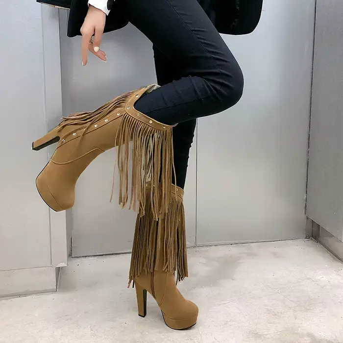 Bottes mi-mollet modernes pour femme