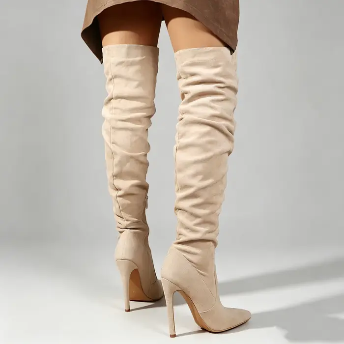 Bottes mi-cuisses en daim beige pour femme